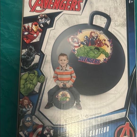 Marvel Avengers Hopper Ball - Picture 3 of 6